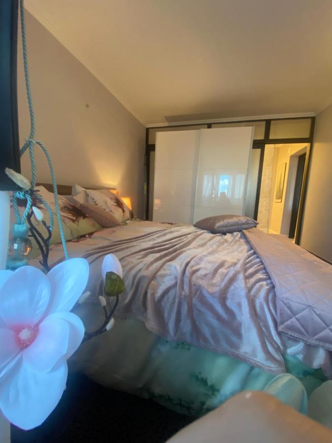 Victoriei Deluxe Suites Bukarest Exteriör bild
