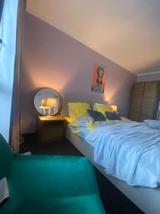 Victoriei Deluxe Suites Bukarest Exteriör bild