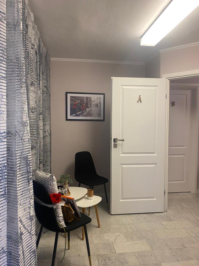 Victoriei Deluxe Suites Bukarest Exteriör bild