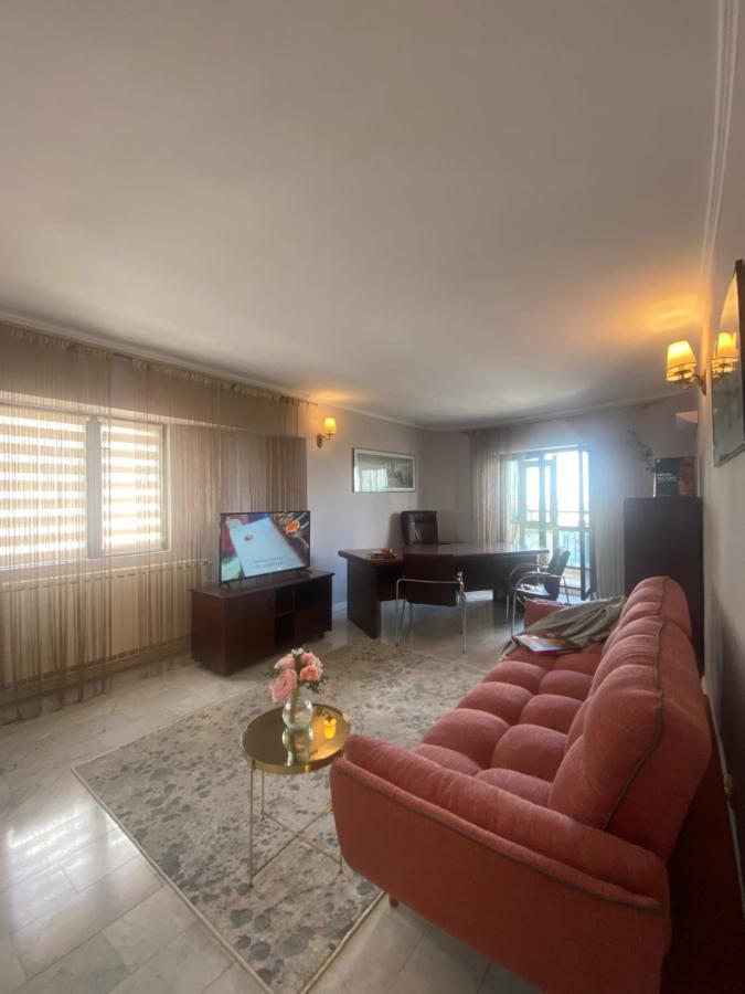 Victoriei Deluxe Suites Bukarest Exteriör bild