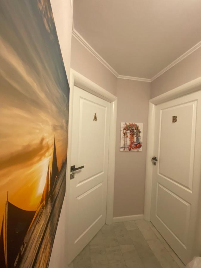 Victoriei Deluxe Suites Bukarest Exteriör bild